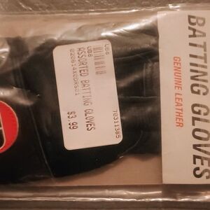 Black Batting Gloves